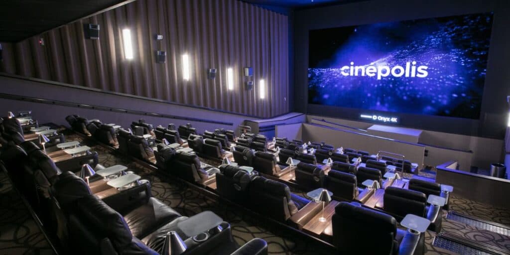 Cinépolis, Shopping