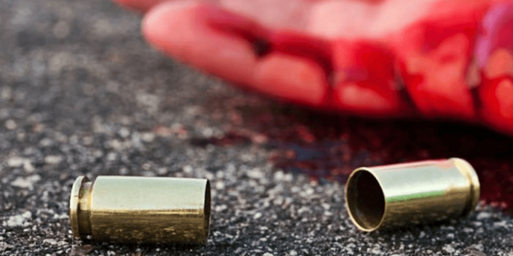 Assassinato a sangue frio: Mulher acaba de matar homem de 31 anos ao atirar 6 vezes no peito do rapaz em SP