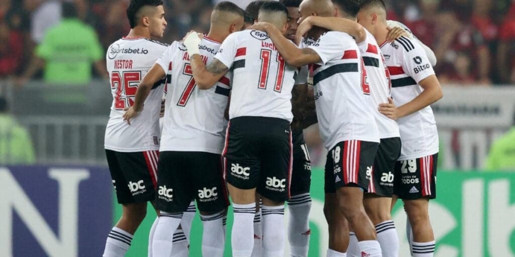 Exigiu voltar, é a dupla perfeita de Lucas: Retorno triunfal de meia acaba de ter confirmação no São Paulo