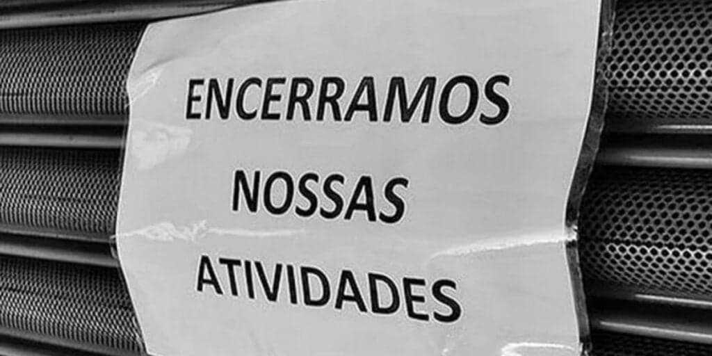 Falência exigida e pedido de socorro: 3 lojas amadas dos shoppings lutam para sobreviver em 2024