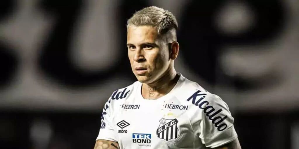 Vai chegar como titular e vestir a 10: Soteldo se arma pra largar o Santos de vez e fechar com outro gigante