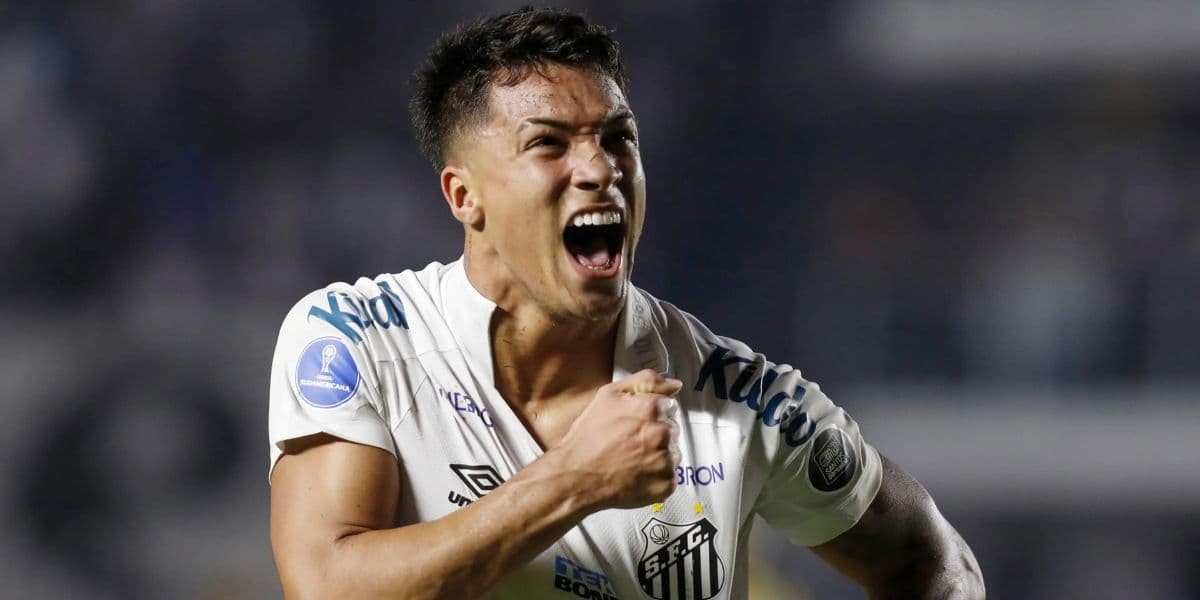 Arsenal da Inglaterra quer tirar Marcos Leonaro do Santos - (Foto: Internet)