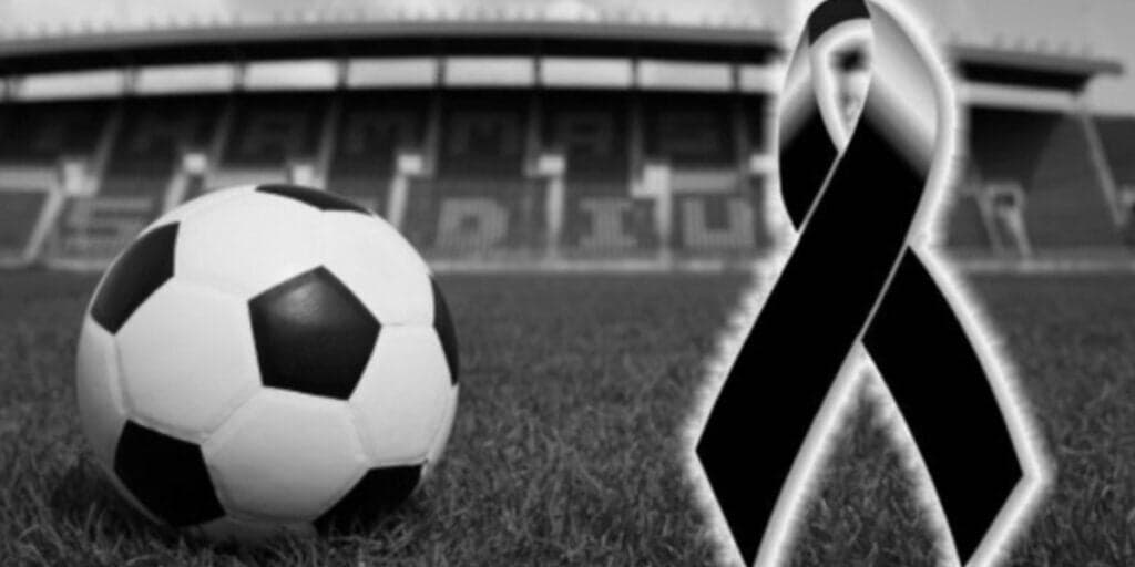 Urgente: Famoso jogador acaba de ter morte confirmada HOJE após cair dentro de campo: "Descanse em paz"