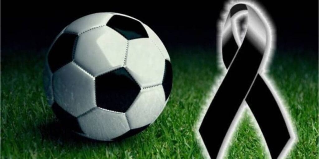 Luto urgente no futebol: Jogador famoso acaba de ser assassinado durante tiroteio em restaurante HOJE (14)
