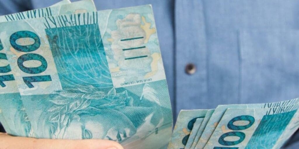 Confirmado, em VIGOR hoje (1): NOVO auxílio com pagamento de salário mínimo cai como presente a milhares