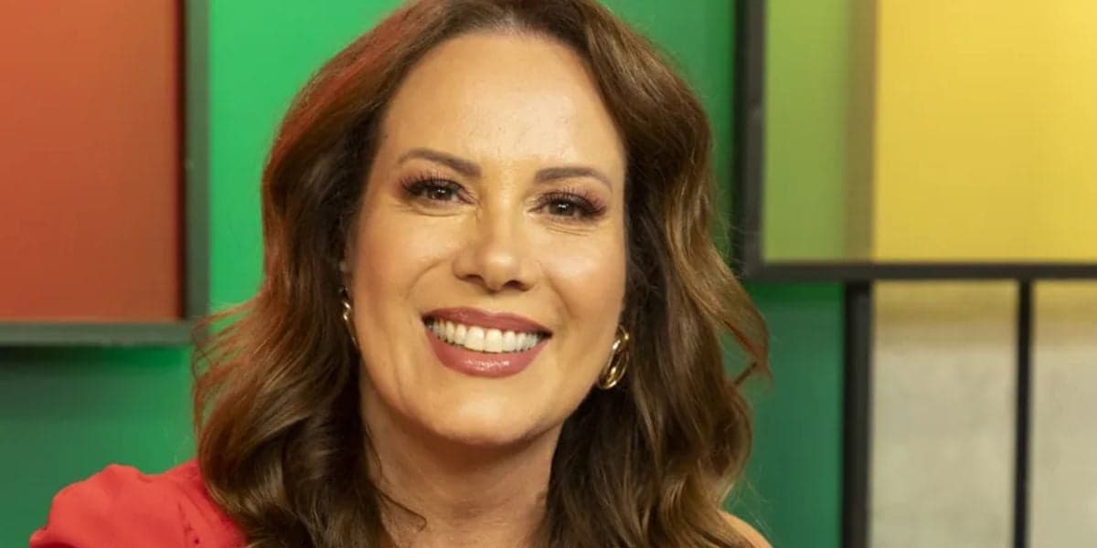 http://tvfoco.uai.com.br/wp-content/uploads/2015/05/Daniela-Mercury.jpg
