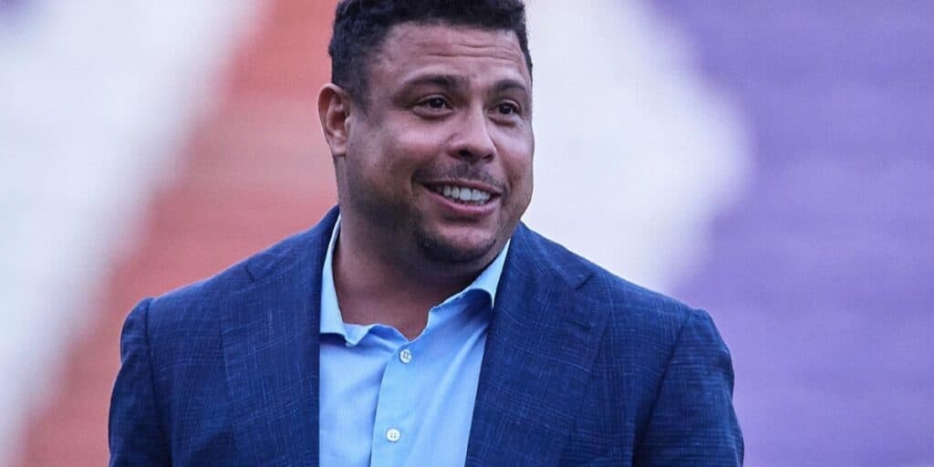 R$520 milhões: O anúncio de venda COLOSSAL de time de Ronaldo Fenômeno diante de rebaixamento