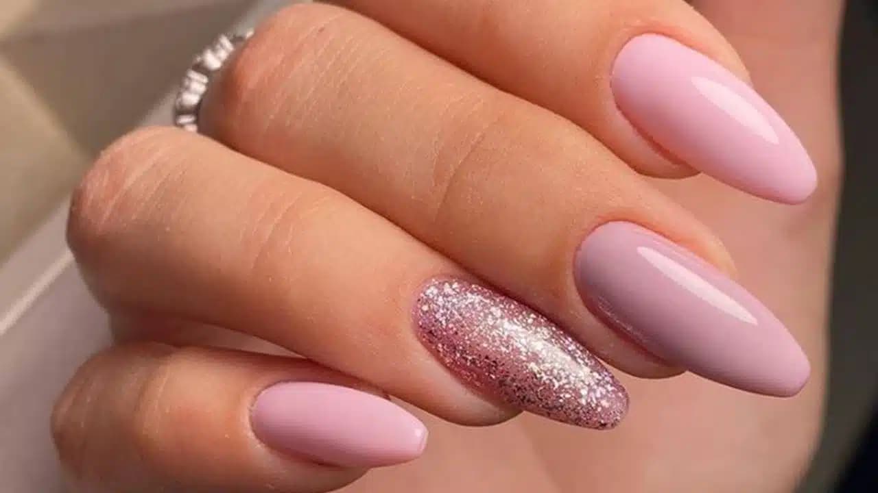Unhas rosa. Foto: Reprodução/Internet