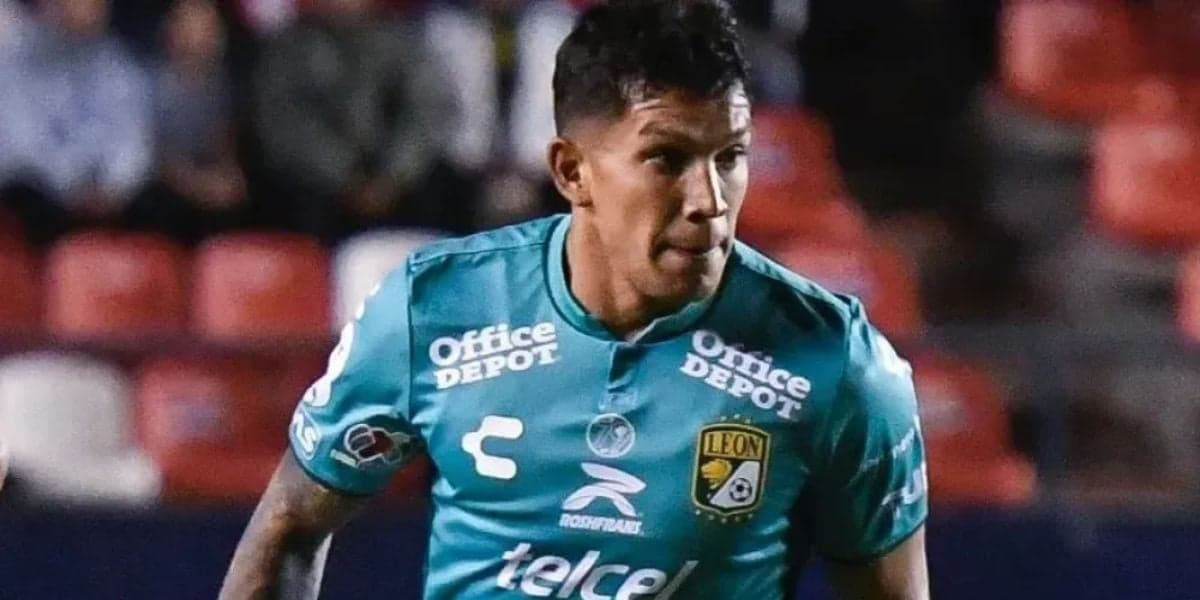 Volta triunfal após 4 anos e estrela arrancada do Vasco: Ronaldo arma 2 reforços para Larcamón no Cruzeiro - (Foto Internet) Volta triunfal após 4 anos e estrela arrancada do Vasco: Ronaldo arma 2 reforços para Larcamón no Cruzeiro - (Foto Internet)