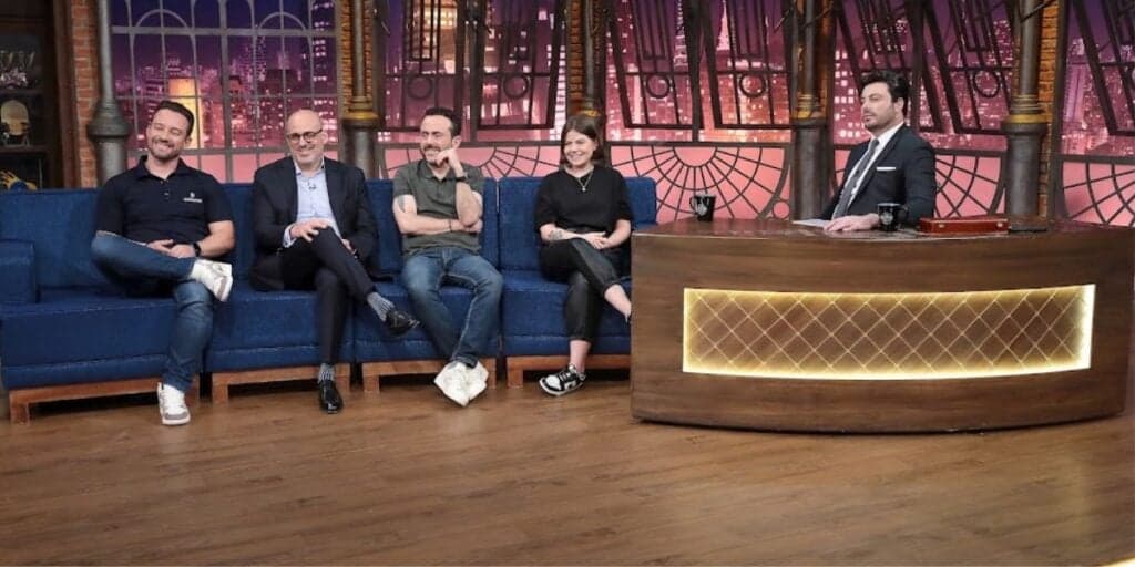 “Juntos pelo Mingau”! The Noite recebe filha do baixista para falar da recuperação do músico