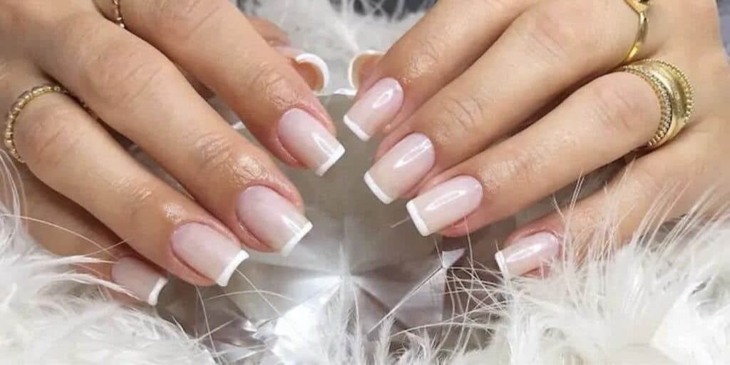 Francesinha perfeita em casa: 5 passos que deixam as unhas com cara de salão sem gastar