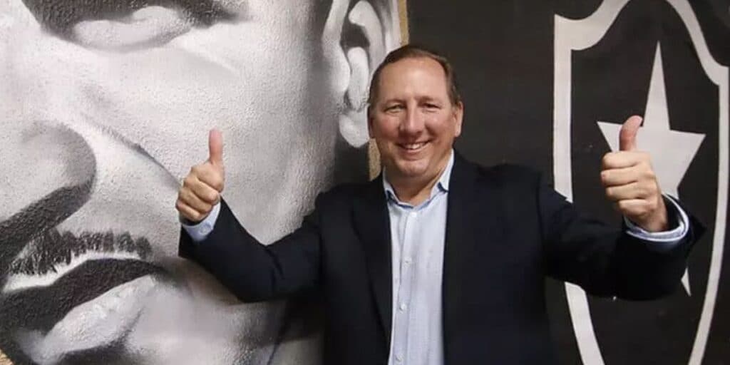 R$55 milhões na mesa e sonho da torcida: Textor arma retorno TRIUNFAL de joia ao Botafogo para 2024