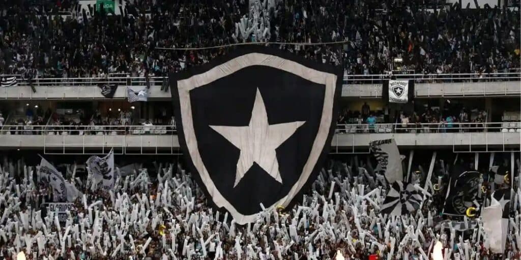 Substituto de Adryelson: Botafogo arma chapéu em rival do Brasileirão por reforço matador para 2024