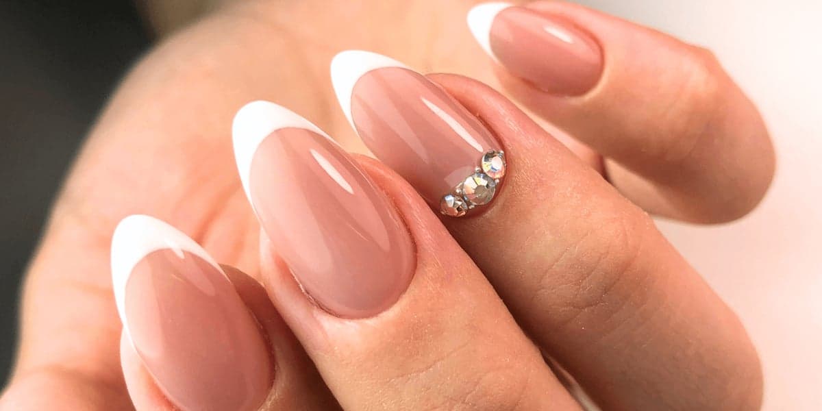 Unhas francesinha (Foto: Reprodução, Beauty fair)