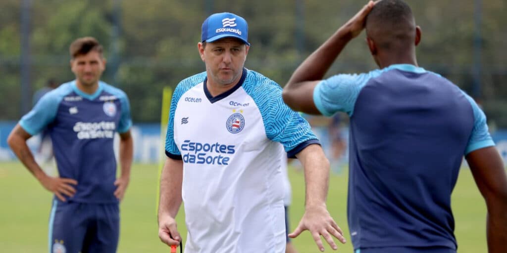 "Eu me sinto envergonhado": Rogério Ceni vai ao chão no Bahia e assume desfecho 3 meses após assumir o time