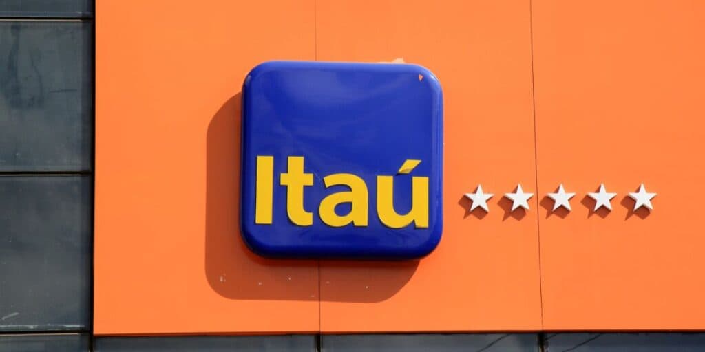Fechamento de agências, demissões e fúria de bancários: 3 fatos decisivos do Itaú e bomba aos clientes