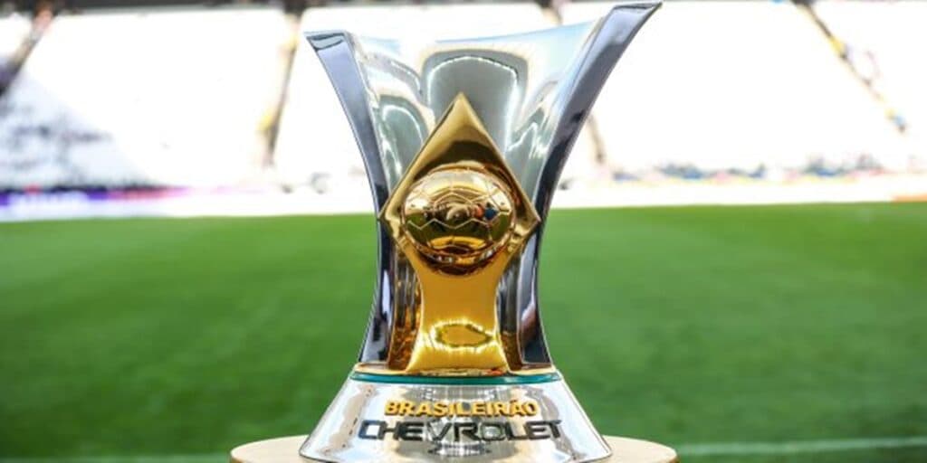 Facão à solta: SAF gigantesca do Brasileirão anuncia demissão de técnico e decreta substituto no mesmo dia