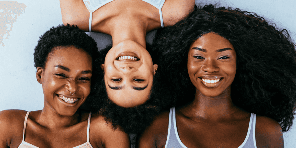 Cortes de cabelos crespo e incrível: 5 cortes para mulheres acima dos 60 e para rejuvenescer muitos anos