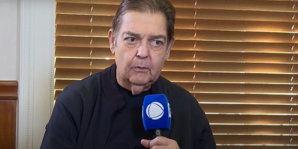 Fratura na costela, duas quedas em casa e adeus à TV: Faustão, aos 73, tem situação exposta, após transplante