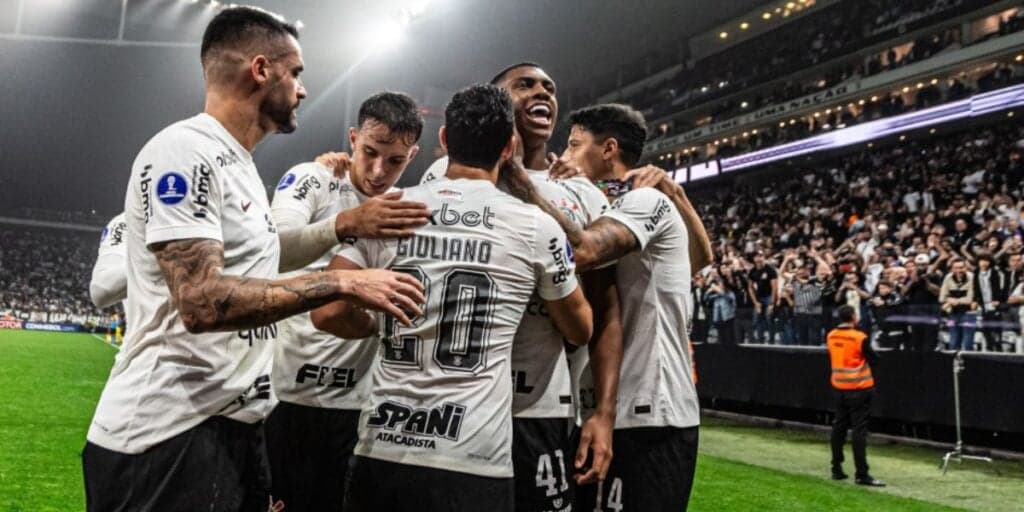 Milhões na mesa e direto pra Europa: Mano não pensa duas vezes e aceita vender 'camisa 9' do Corinthians