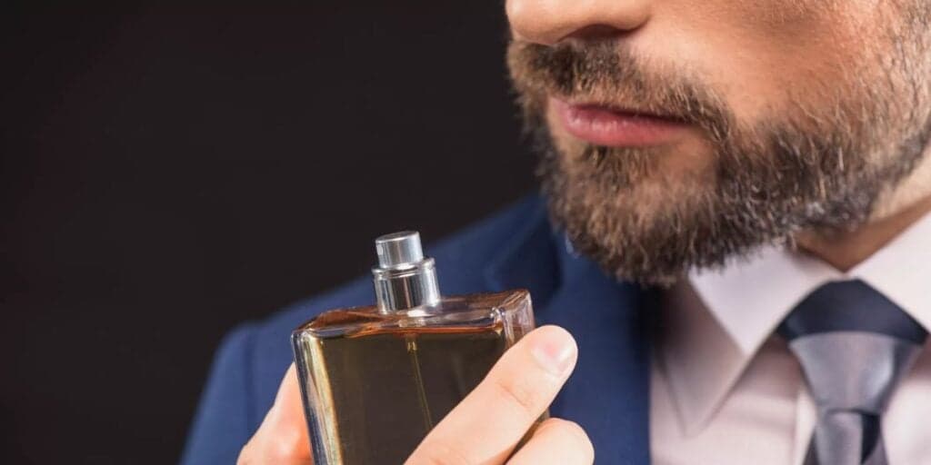 Grudam na alma das mulheres: 5 perfumes masculinos SENSUAIS e IRRESISTÍVEIS para arrasar corações em 2024
