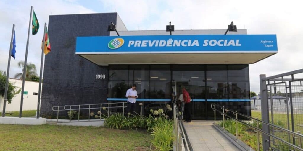 Pode comemorar: Aposentadoria do INSS na casa dos 50 está nas novas regras de 2024 com apenas 3 requisitos