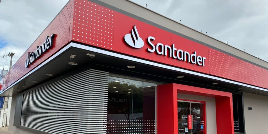 Santander abre os cofres e age na surdina para comprar rival GIGANTESCO assumindo todos os clientes em 2024
