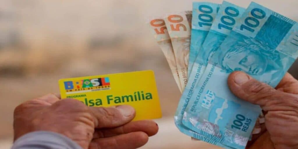 A  verdade sobre o Bolsa Família dobrado em 2024: Anúncio DECISIVO crava realidade sobre aumento em benefício