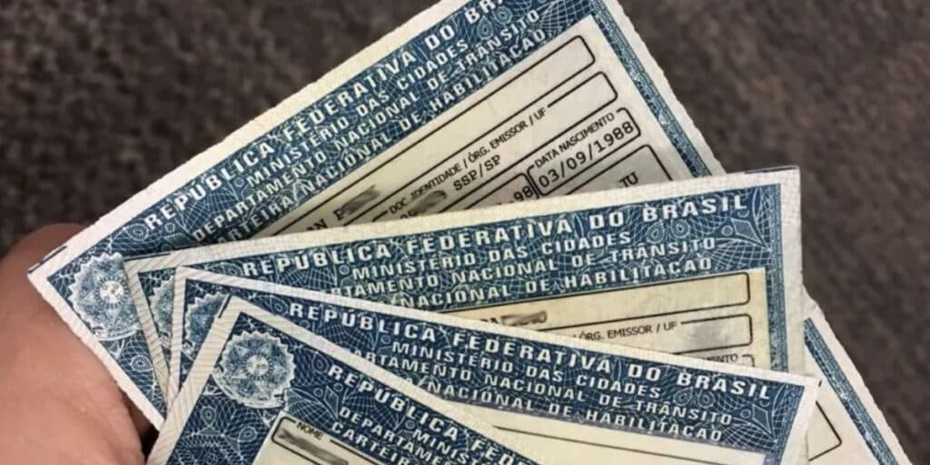 Alerta urgente aos motoristas: Motoristas tem novo prazo para fazer exame e não perderem a CNH de vez