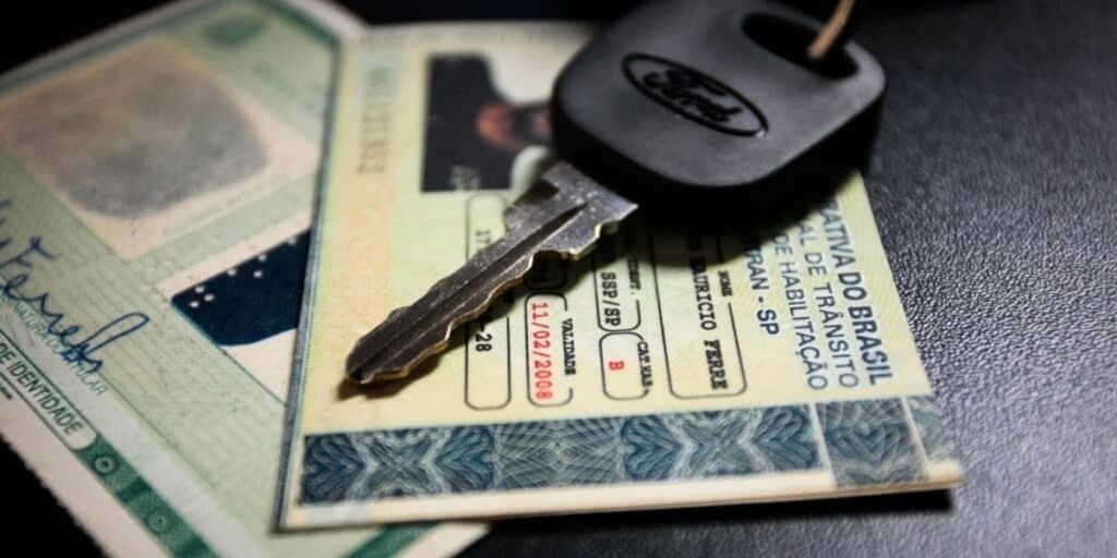 Lei de 2024 na mesa: CNH definitiva chega como a maior vitória dos motoristas e solicitação em apenas 4 passos