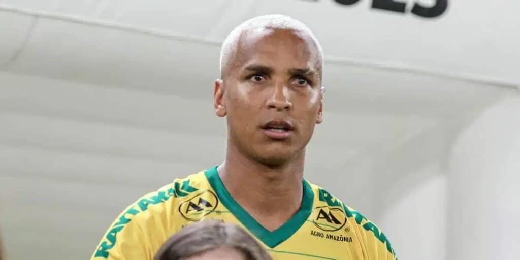 Nova casa aos 33 anos: Adeus de Deyverson tem confirmação no Cuiabá pra jogar em rival do Palmeiras na Liberta