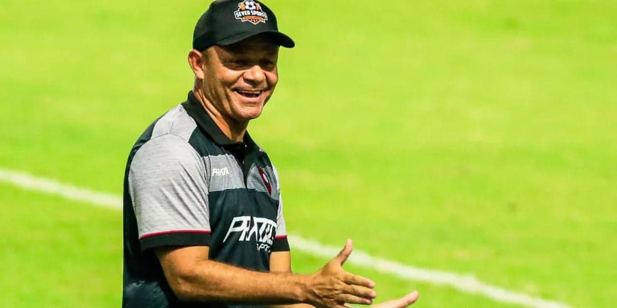 Escândalo de prisão acaba com adeus de técnico no Brasil - Foto | Reprodução: Internet