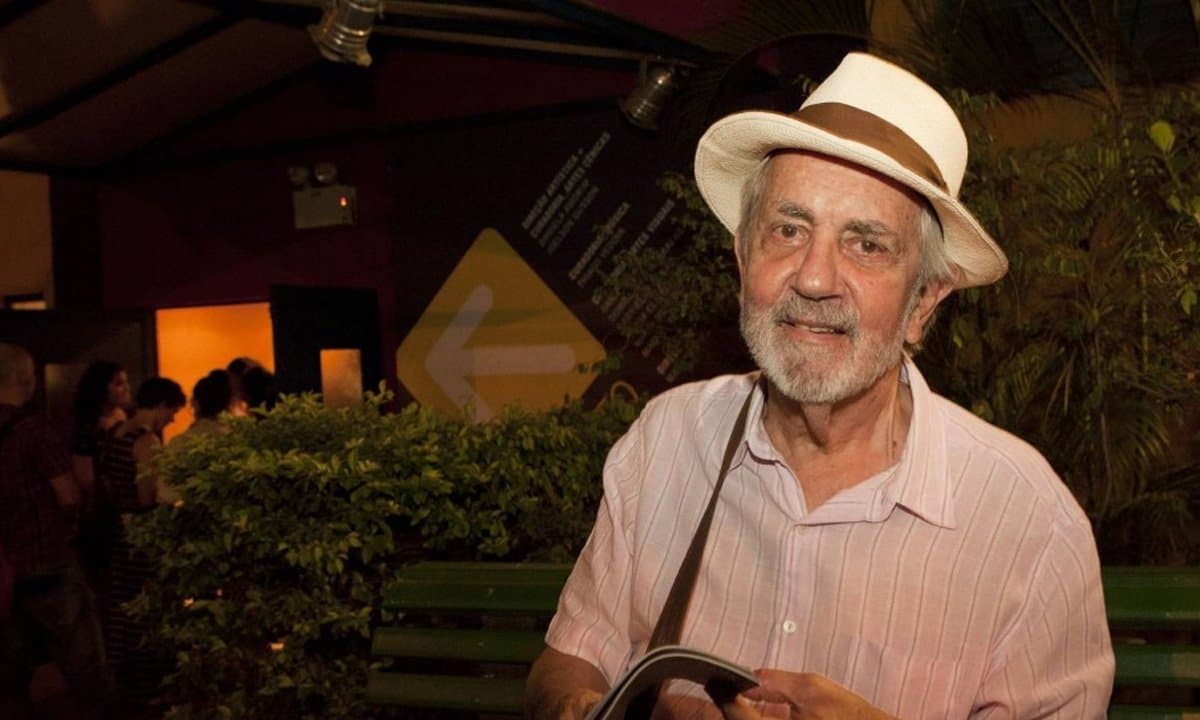 http://tvfoco.uai.com.br/wp-content/uploads/2015/05/Daniela-Mercury.jpg