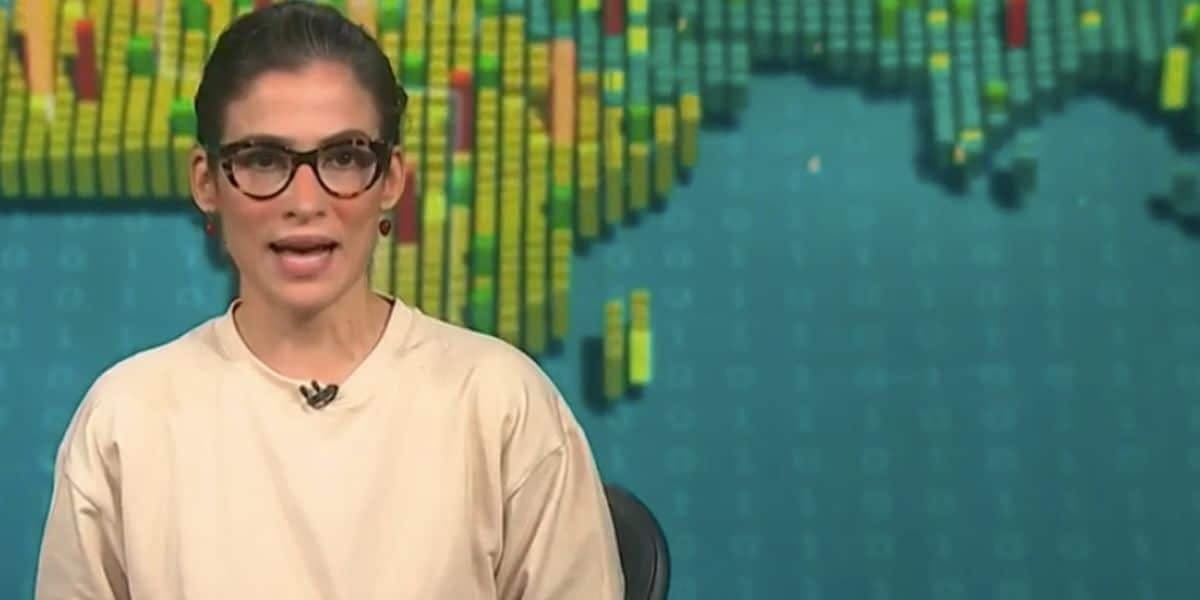 Renata Vasconcellos no Jornal Nacional (Foto: Reprodução / Globo)