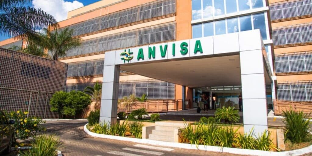 Ratos e baratas: A proibição da ANVISA e o fechamento de 4 restaurantes, mercado e adega em SP e no RJ