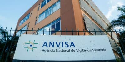 Anvisa é o principal órgão que fiscaliza os produtos que chegam aos consumidores (Reprodução: Internet) Anvisa é o principal órgão que fiscaliza os produtos que chegam aos consumidores (Reprodução: Internet)