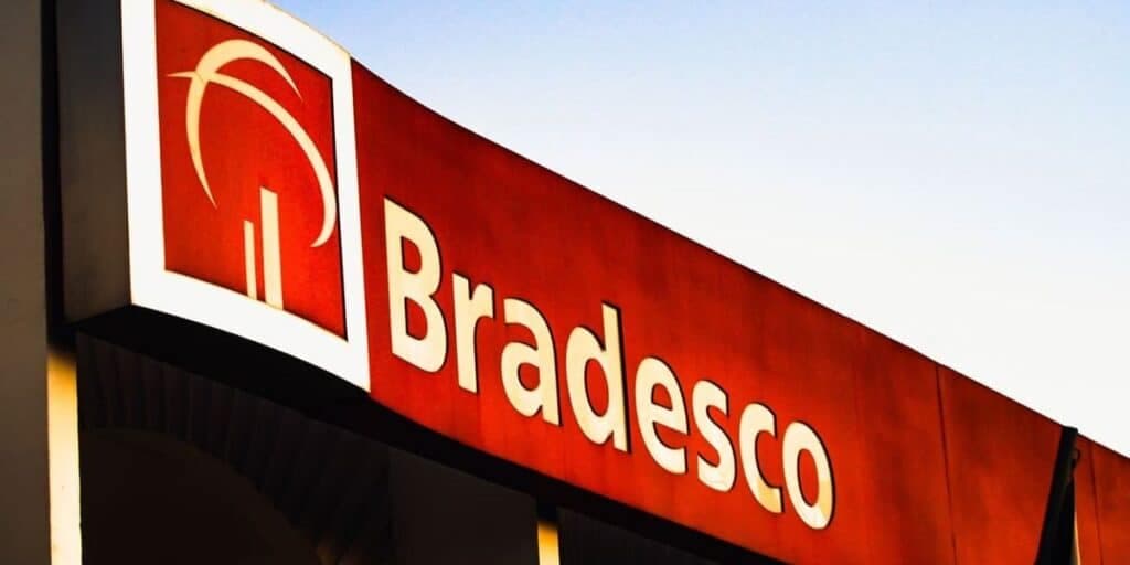 ALERTA confirmado hoje (5/2) tem Bradesco com comunicado da conta poupança e aviso a milhões de CPFs