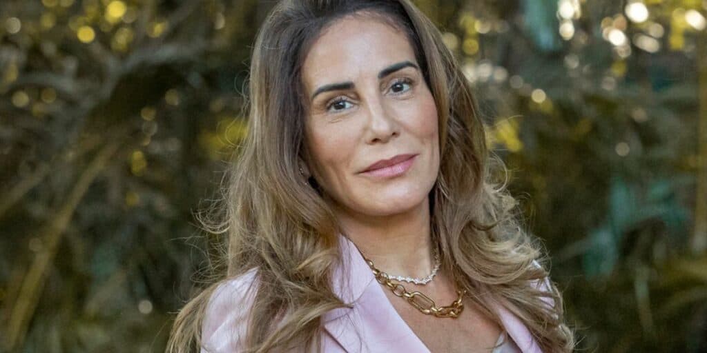 http://tvfoco.uai.com.br/wp-content/uploads/2015/05/Daniela-Mercury.jpg
