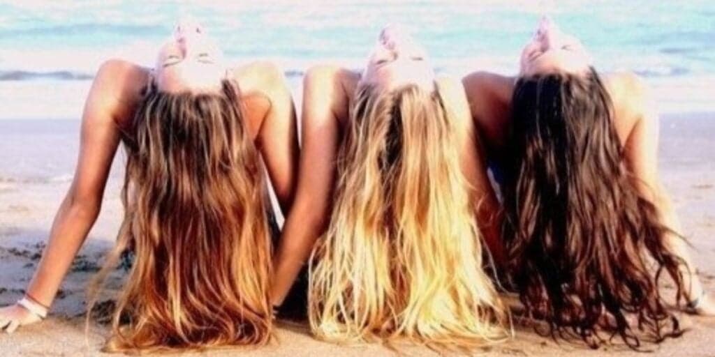 Fuja do ressecamento e pontas duplas: 6 cuidados com o cabelo para você ter no verão