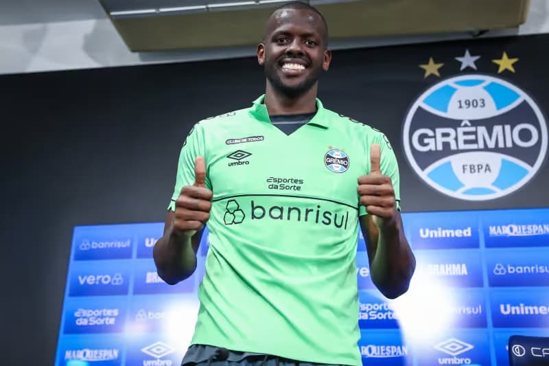 Jogador Caíque Santos (Foto: Lucas Uebel/Grêmio)