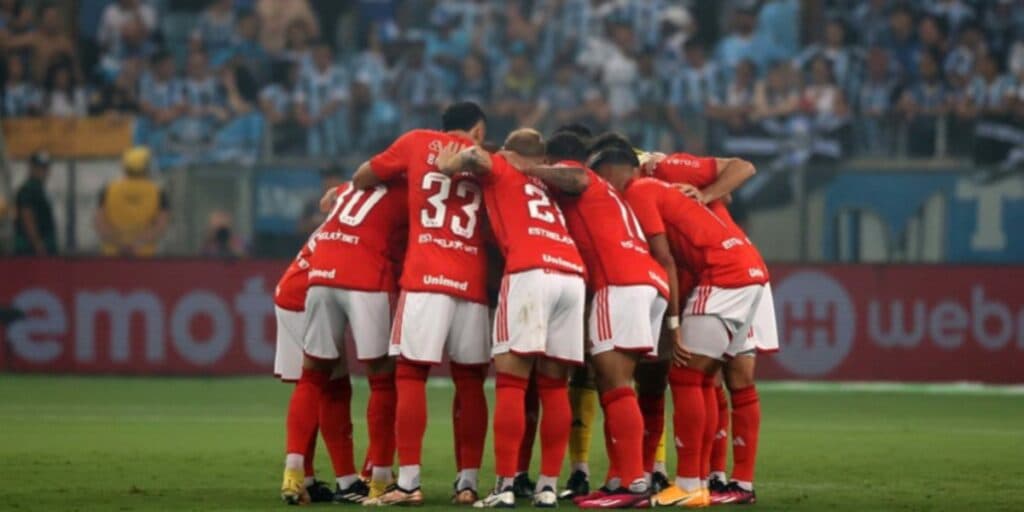 Elenco do Internacional - (Foto: Reprodução / Internet)