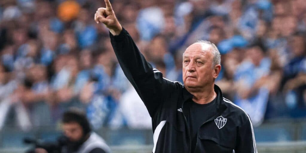 Dias contados, contrato até 2024: Felipão dá notícia de adeus no Atlético e cai como bomba: "Vou parar"