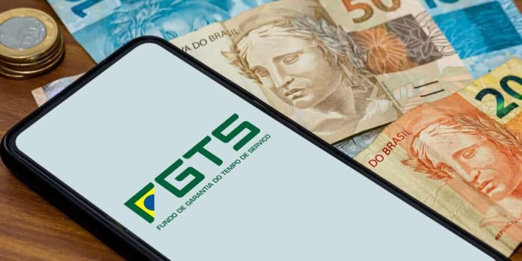 Bolada do FGTS na palma da sua mão: 3 passos simples e online pra garantir o maior saque liberado pela Caixa