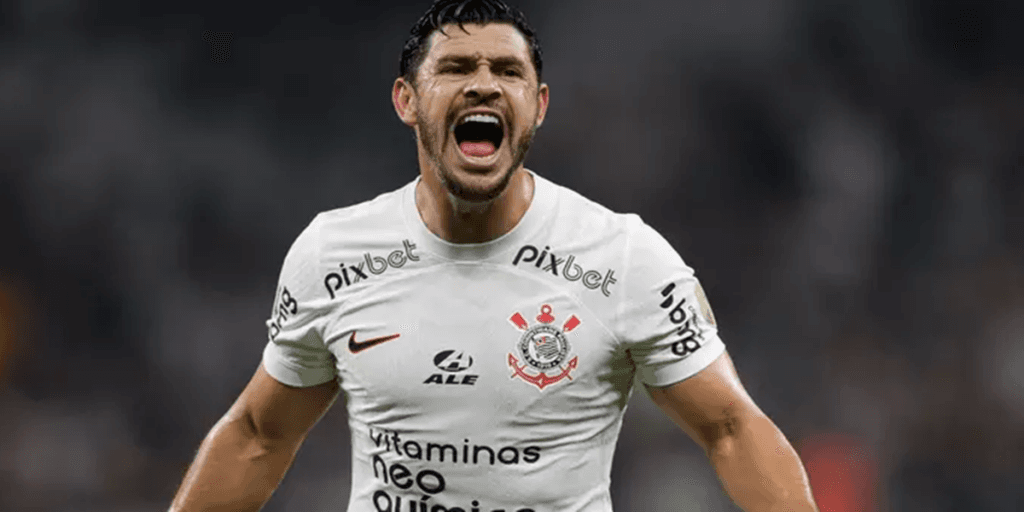 Além de Gil e Giuliano: Santos faz a limpa em estrelas do Corinthians e anuncia mais uma joia como reforço