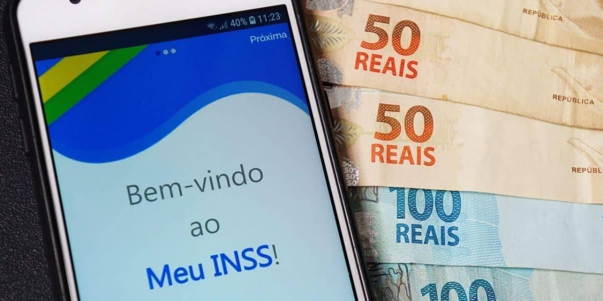 Aposentados e pensionistas do INSS já aguardam ansiosamente a grana extra (Reprodução: Internet)