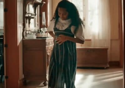Maria Santa (Duda Santos) grávida em Renascer (Foto: Reprodução / Globo)