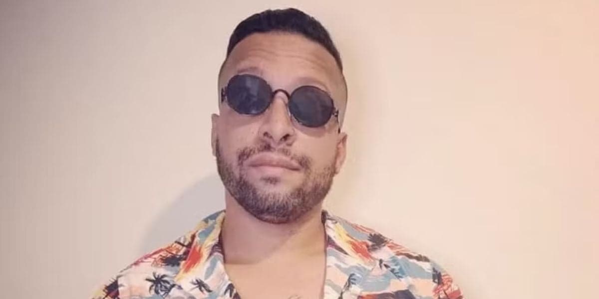 Cantor sertanejo Ton Ferreira Cantor sertanejo Ton Ferreira