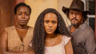 Quitéria (Belize Pombal), Venâncio (Fábio Lago) e Maria Santa (Duda Santos) em Renascer (Foto: Reprodução / Globo)