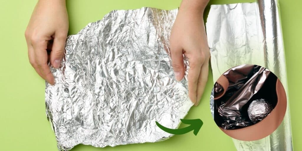 Papel alumínio no painel do carro, na bolsa, chave e +: 5 usos que estão salvando a vida de mulheres e homens