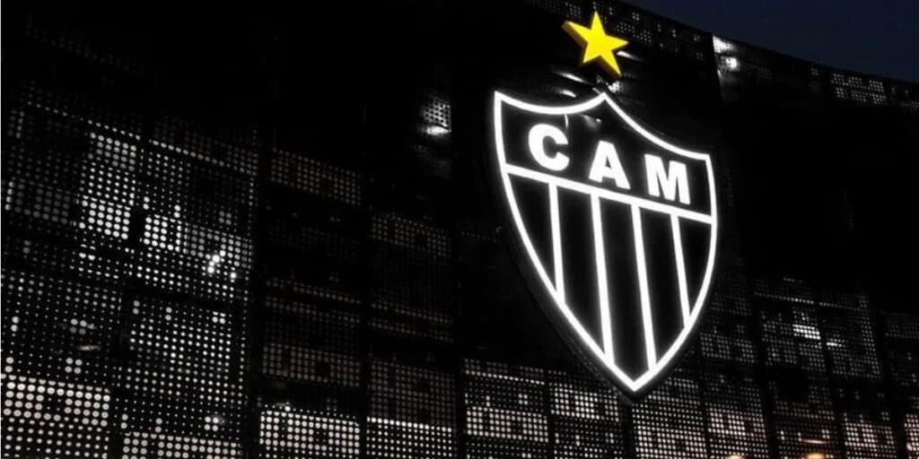 Eduardo Domínguez é comunicado nesta quinta(21) com retorno de zagueiro no Atlético-MG